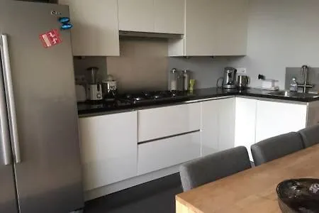 Sunny Floor In Center Guest house