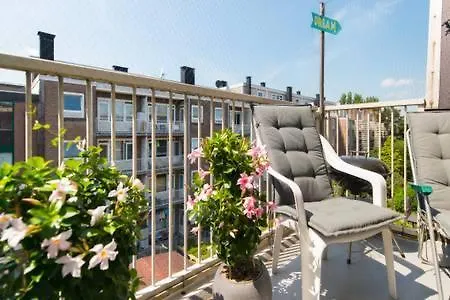 Sunny Floor In Center Guest house 2*