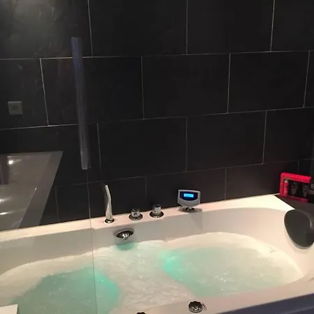 Jacuzzi Amsterdam Center Apartment Sunny Top Floor 2* 암스테르담