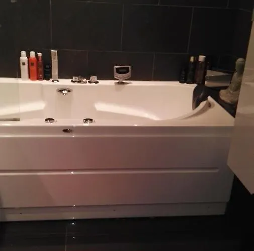 게스트하우스 Jacuzzi Amsterdam Center Apartment Sunny Top Floor 암스테르담